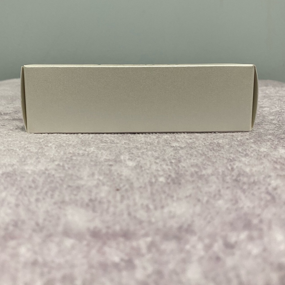 La Mer The Powder Brush - Picture 6 of 16